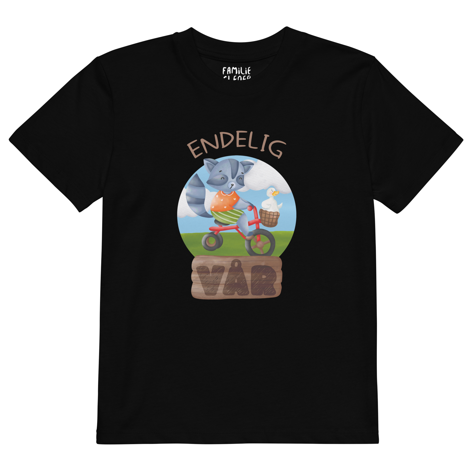 Svart t-skjorte som ligger flatt, med teksten "Endelig vår" og figur av en glad vaskebjørn på sykkel med en fornøyd gås i kurven på styret. Foto.